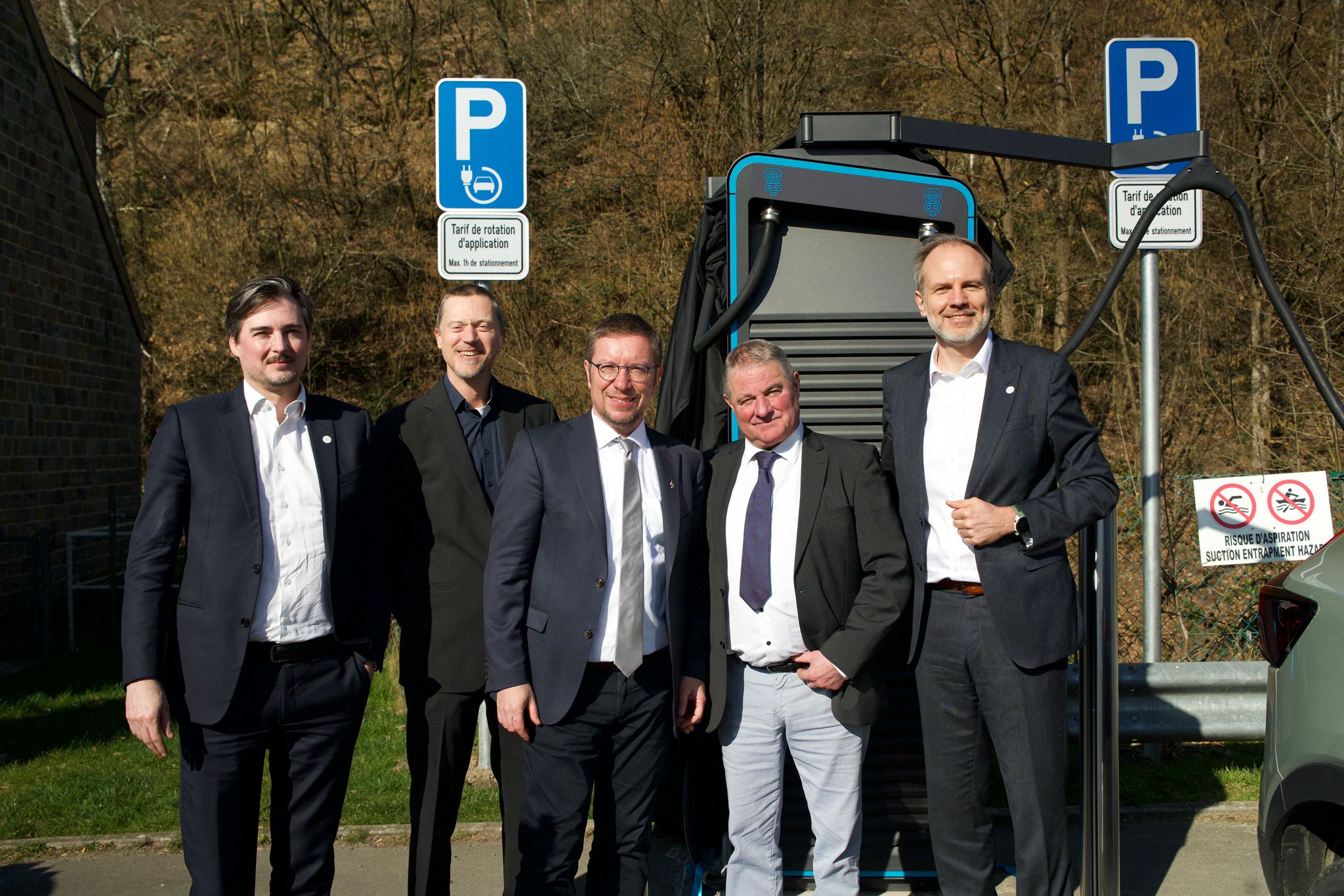 VIPS Snellader inhuldiging Coo